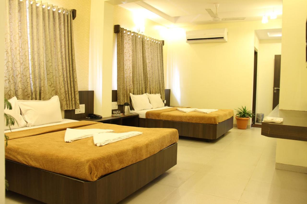 Hotel Sai Gurusthan 2*