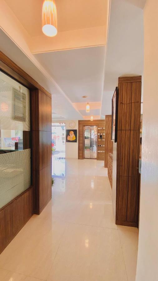 Sai Gurusthan Hotel Shirdi